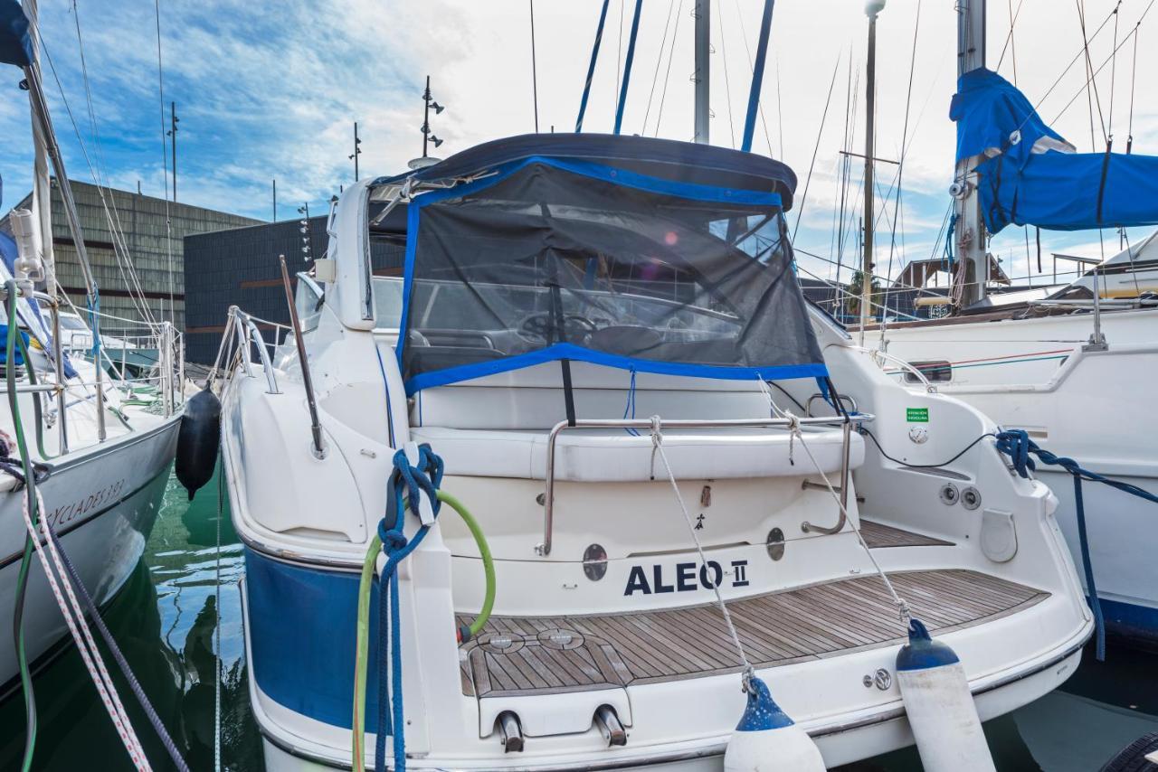 Boat Hotel Barcelona 산트 아드리아 데 베소스 외부 사진