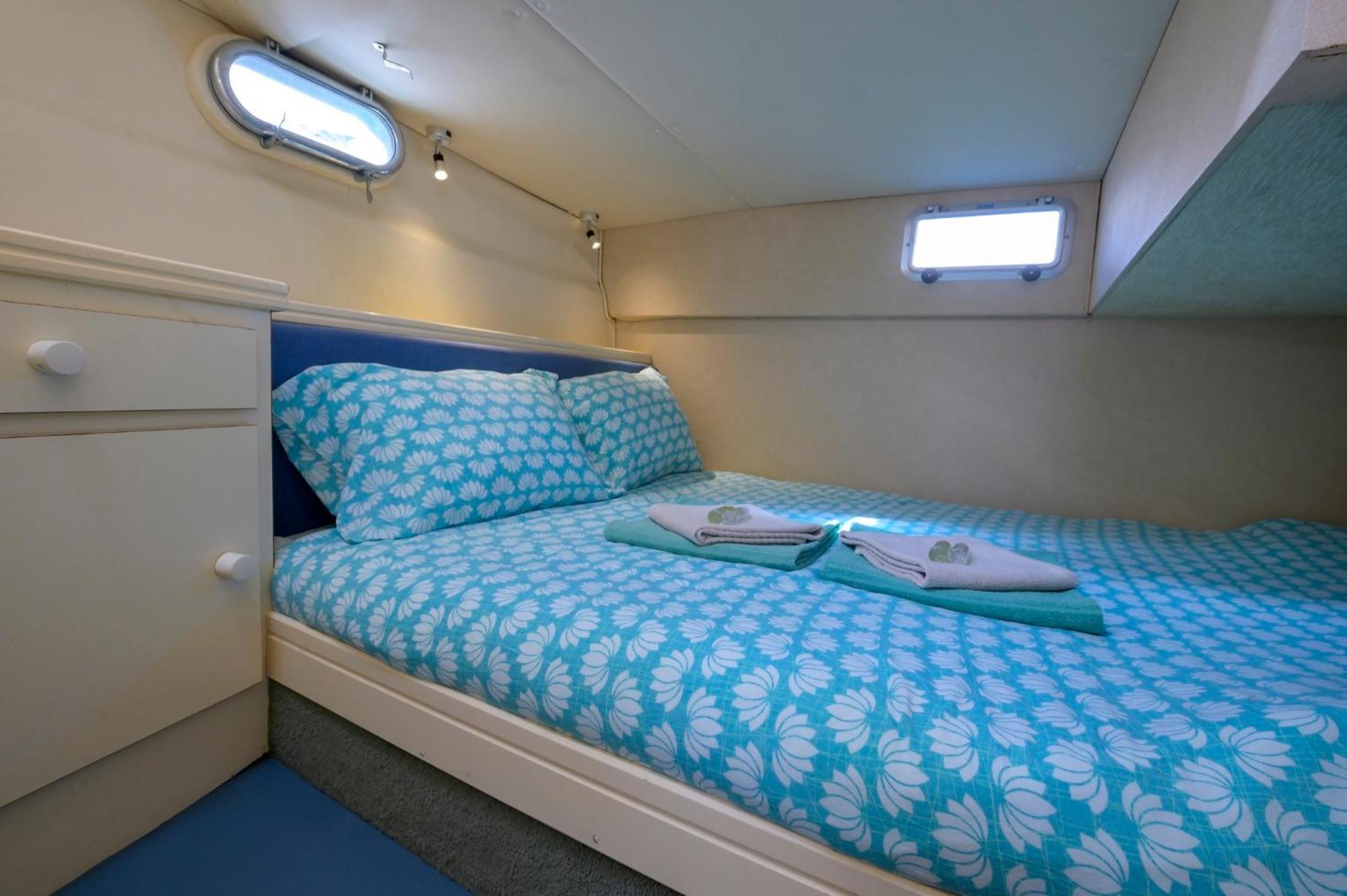 Boat Hotel Barcelona 산트 아드리아 데 베소스 객실 사진